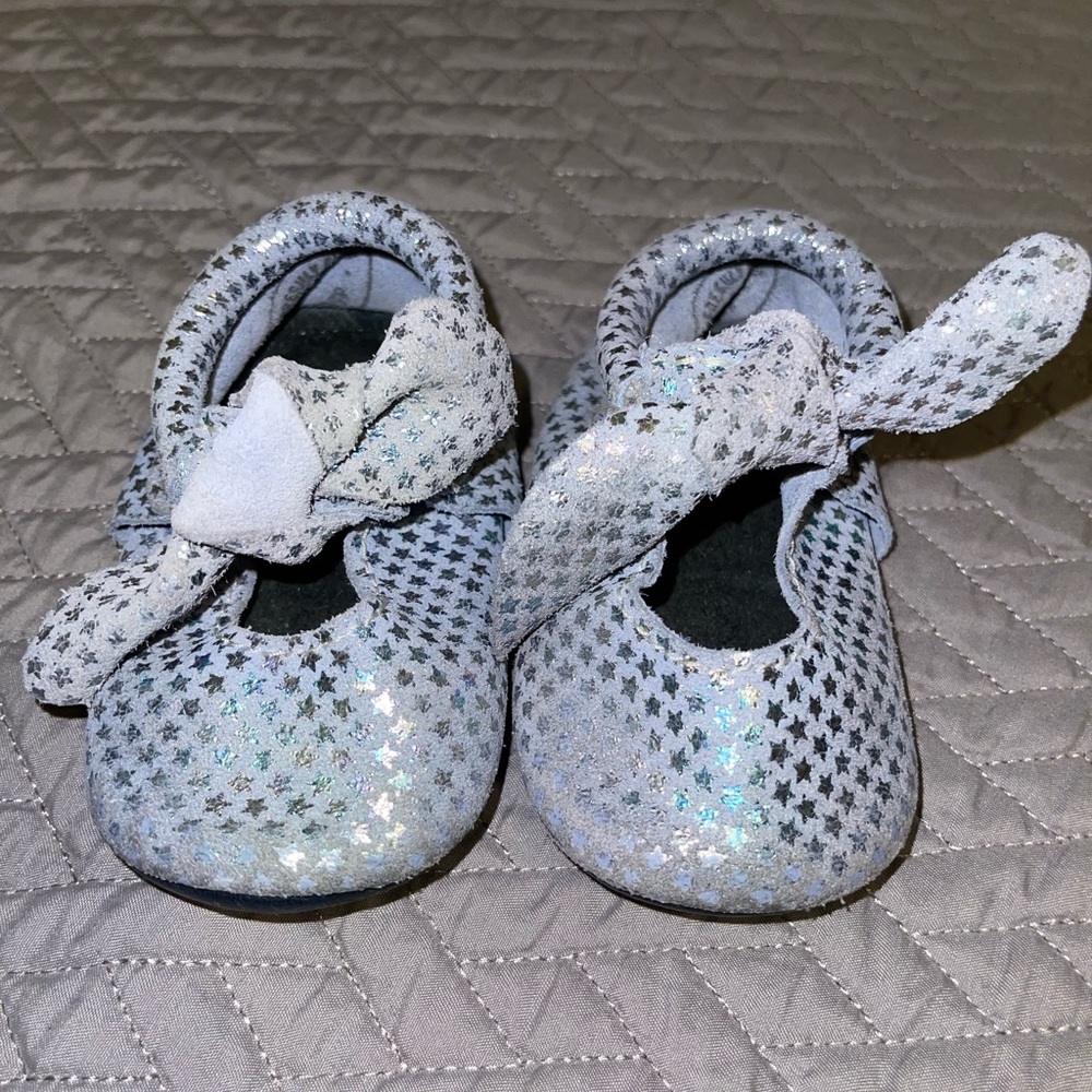 Size 4 Freshly Picked blue star shoe